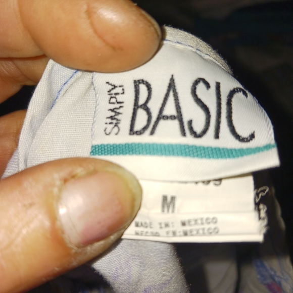 3 long sleeve scrub tops - Picture 6 of 6